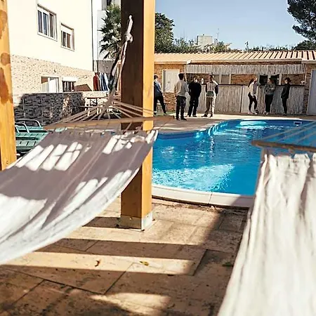 Lisbon Surf Hotel *